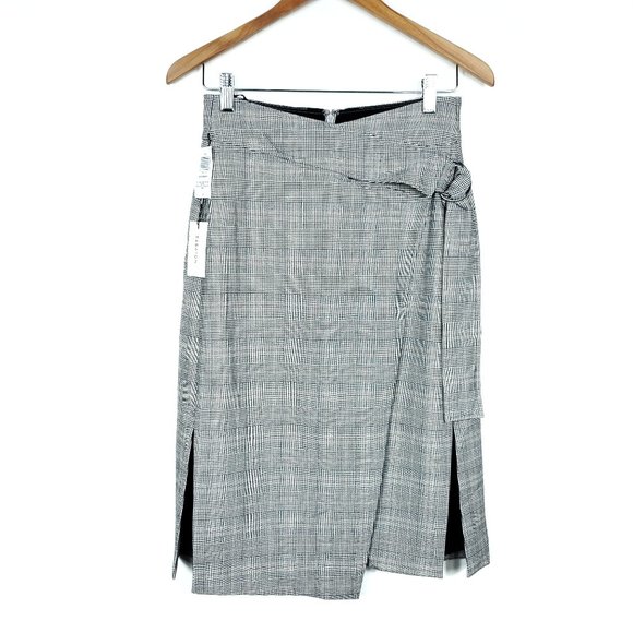 Babaton Dresses & Skirts - Babaton Glencheck Black White Plaid Cosway Skirt